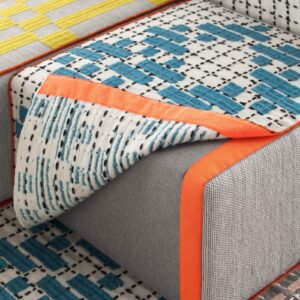 Ottomans & Pouffes